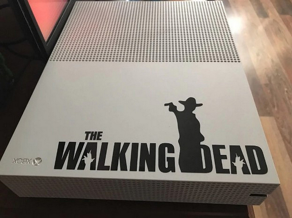 Наклейка на авто Ходячие мертвецы Черная Киев - изображение 3