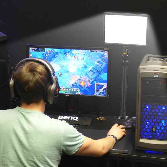 Штатив Ulanzi Vijim для настільного освітлення Київ