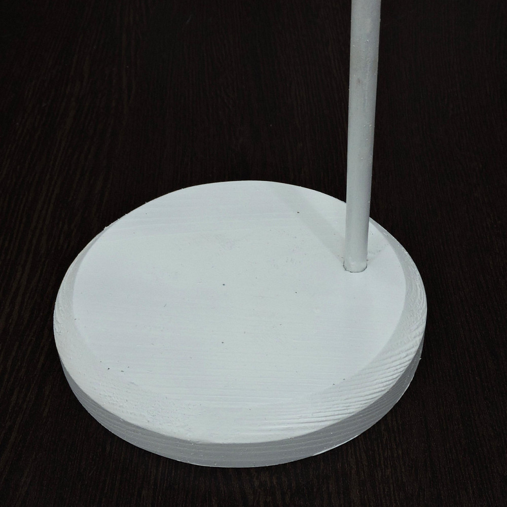 Подставка для кукол 