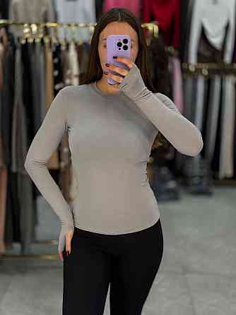 Женский базовый трикотажный лонгслив из вискозы Серый, 42/44 Одесса