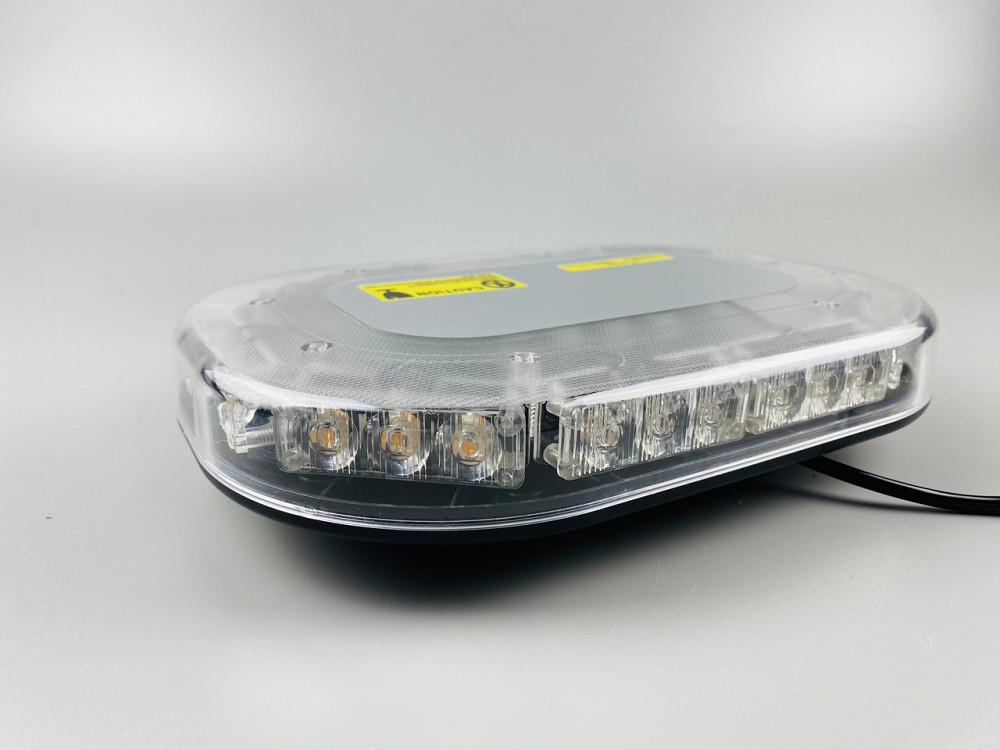 Проблисковий маячок світлодіодний для спецтехніки 12В/24В живлення від прикурювача на магніті LED діодний маяк Мукачево - фото 3