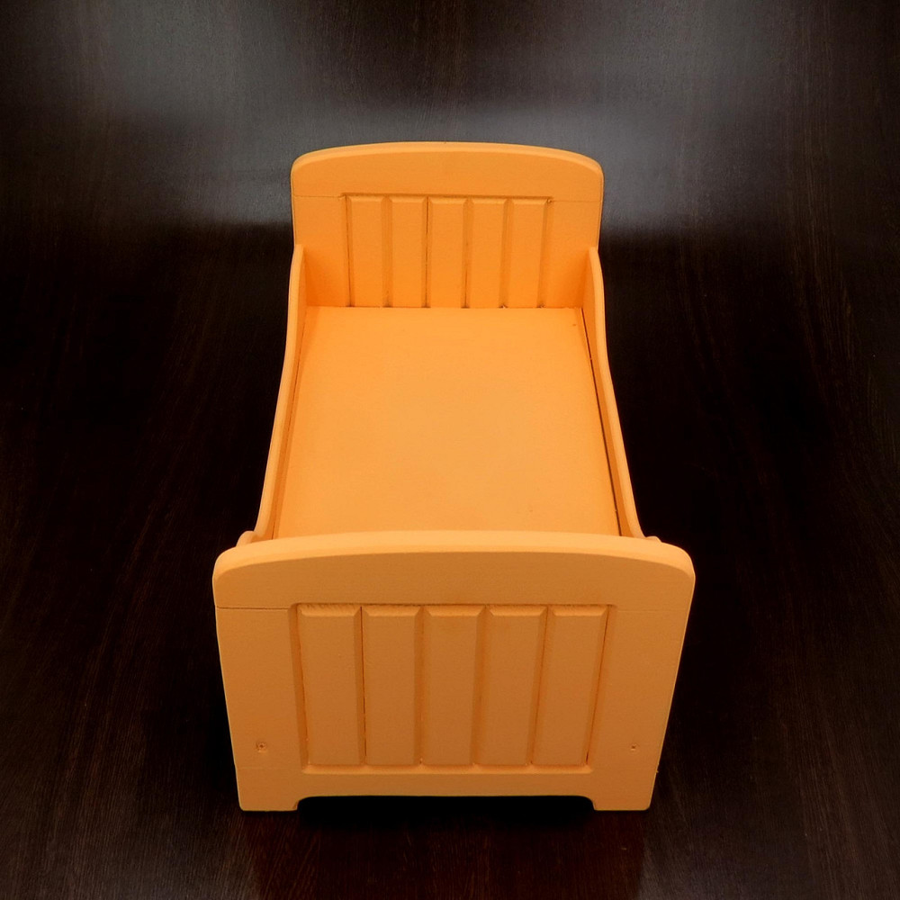 Кровать для кукол 