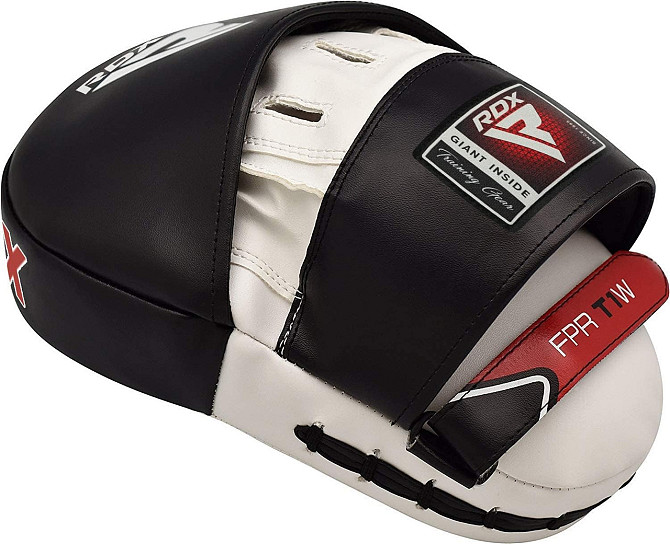 Лапи боксерські RDX T1 Curved White/Black Каменское - изображение 3