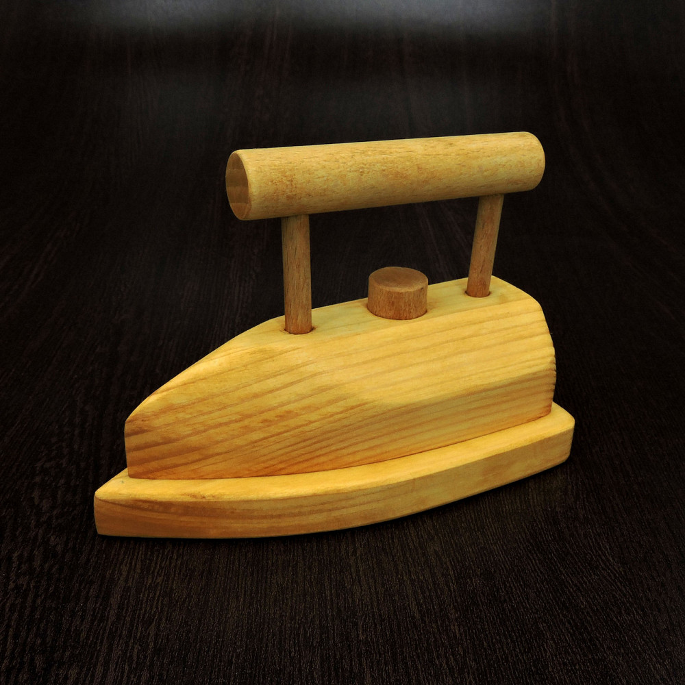 Игрушечный утюг 