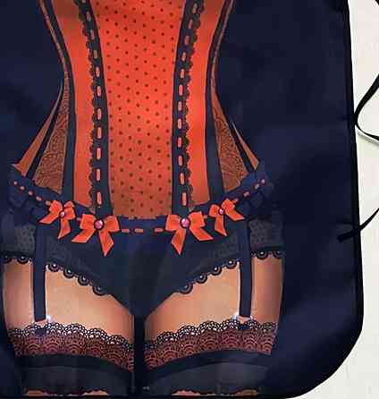 Фартух з приколом Дівчина в червоній білизні 75 на 60 см різнобарвний Київ