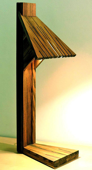 Светильник настольный 