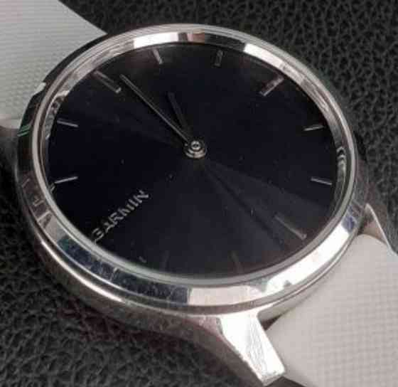 Смарт-Часи: Garmin Vivomove Luxe Sapphire. Київ