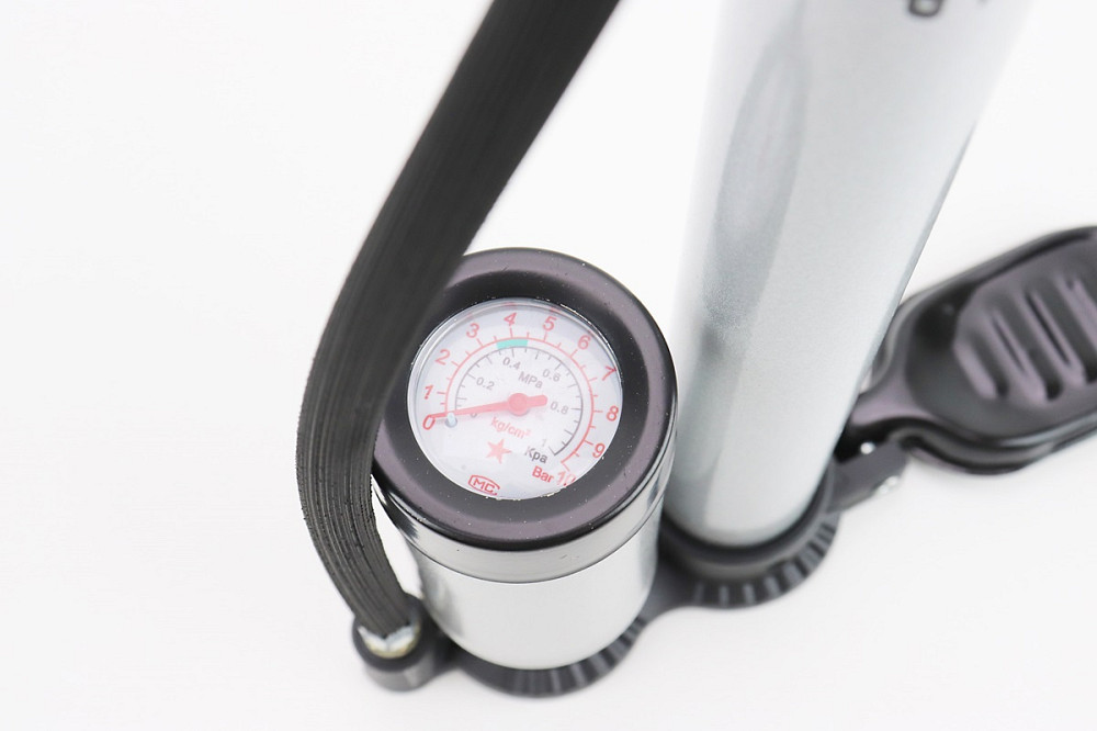 Насос ручний "старого зразку" сірий з метал. ручкою + манометр Киев - изображение 2