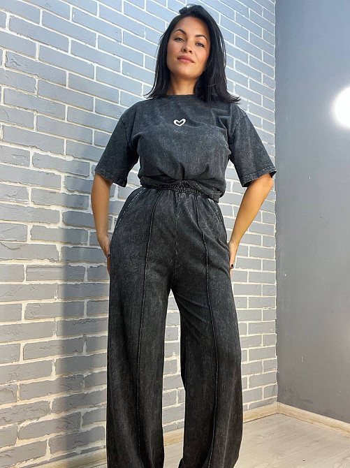 Женский костюм Coast Moda 4232 вареный тай-дай брюки палаццо с футболкой оверсайз сердце графит, графит, S Киев - изображение 18