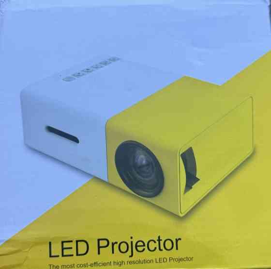 Проектор HD1080p LED projector. Київ
