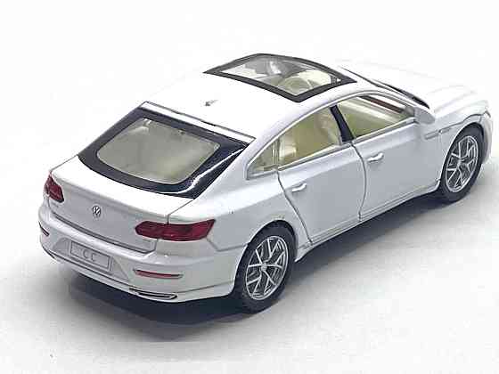 Машинка металева Volkswagen Passat SS 1:32 світло звук Біла (GT-01200) Чернігів