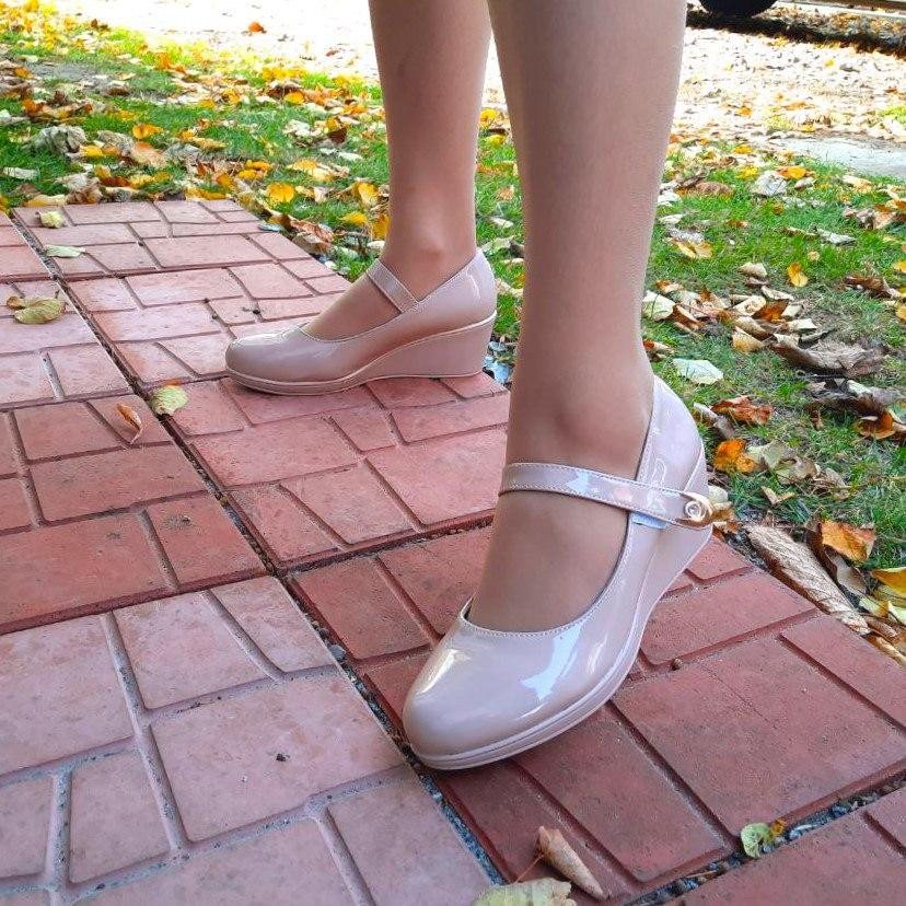 -Жіночі Туфлі на Танкетці Бежеві на Платформі Лакові Шкіряні (розміри: 37,39,40,41,42) — 6-13 Дніпро - фото 4