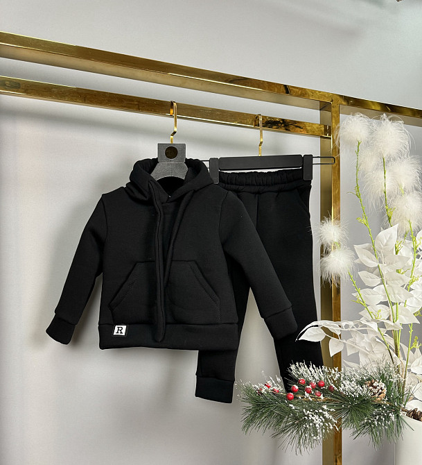 Детский теплый спортивный костюм в черном цвете  3нитка флис 92,98,104,110,116 Николаев - изображение 1