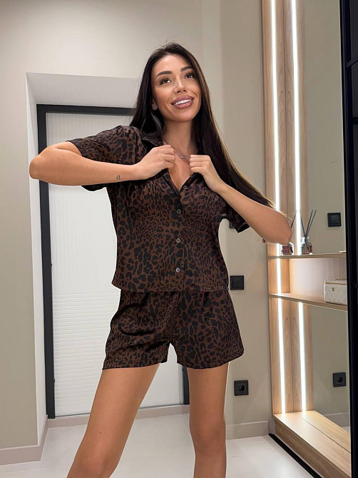 Женская стильная базовая домашняя шелковая пижама рубашка+шорты Шоколад, 46/48 Одесса - изображение 5