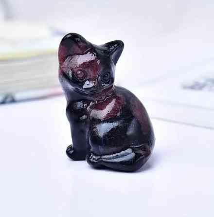 Фігурка кота з натурального каменю гранату 40 мм. Гранатова фігурка кота для декору. Київ