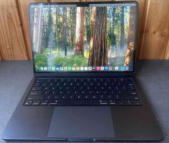 Macbook air m2 A2681 midnight 8gb 256gb. Харків