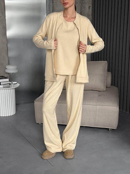 Жіночий повсякденний костюм-трійка з трикотажу Бежевий Одеса - фото 3