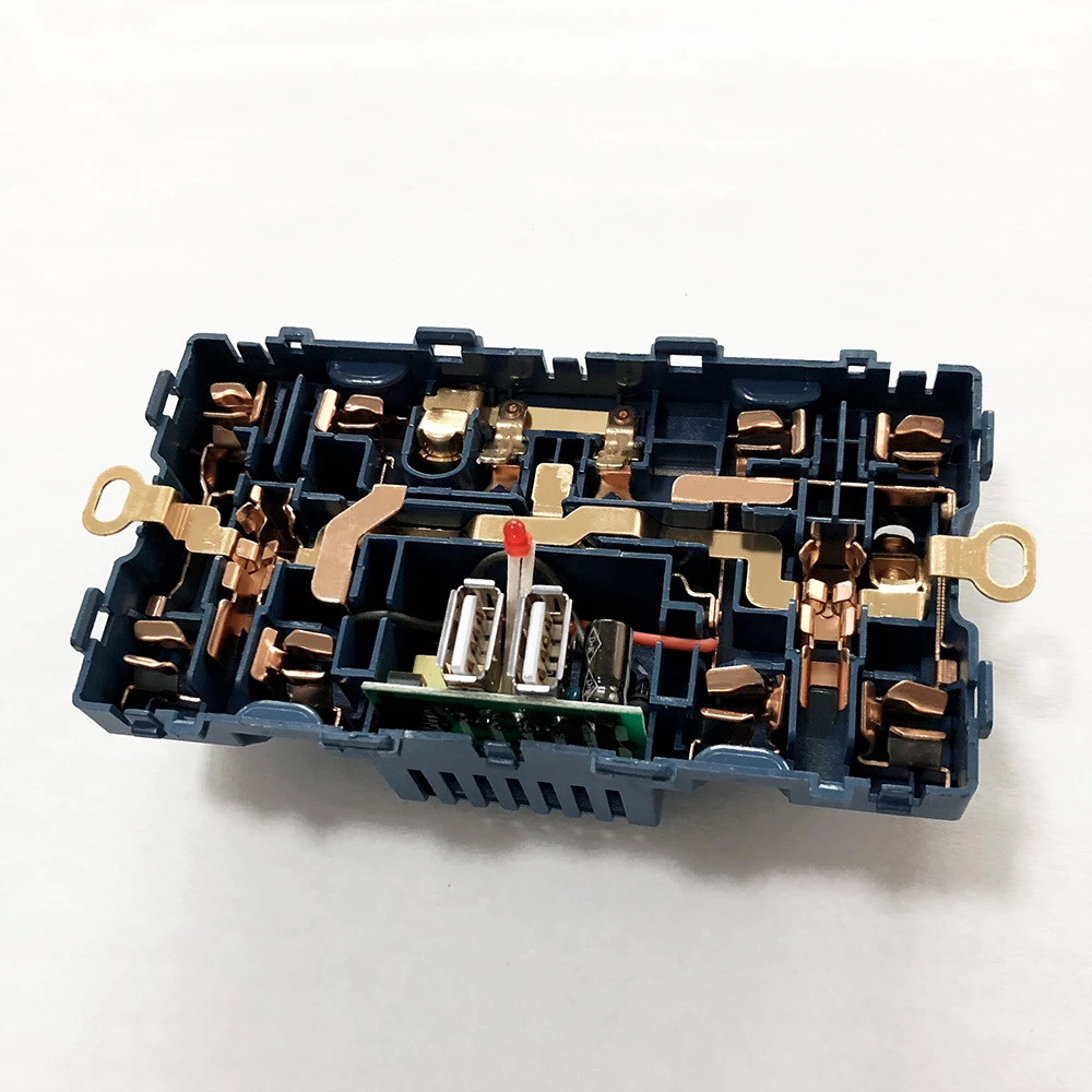 Універсальна розетка Delviz з кнопками живлення, індикаторами та USB-A – глобальна сумісність у вашій оселі (13А, 250V) + 2 USB (5V 1,5-2,1A) DZ-E4-11 Миколаїв - фото 5