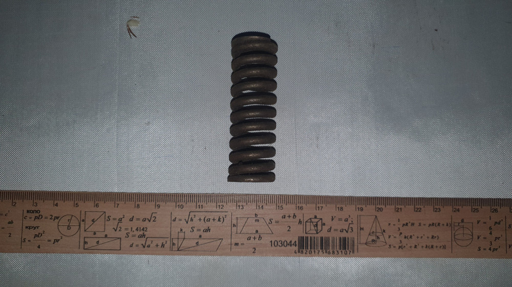 Пружина сжатия 23х69х4 мм. СССР. Харьков - изображение 2