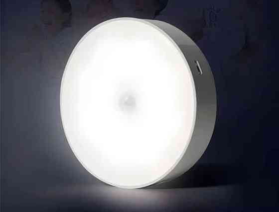 LED світильник-нічник з датчиком руху і датчиком день/ніч без кнопки увік./вимк. Холодний білий Сміла