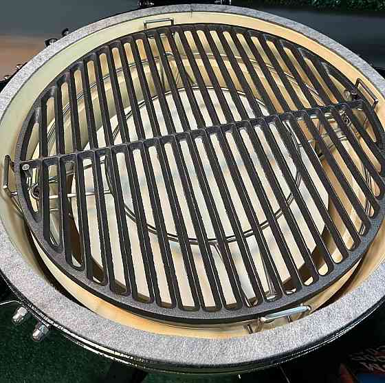 Комплект из камня, чугунной решетки и двухуровневой системы из нержавеющей стали для керамических грилей 47 см GRILLI 006035 Код: Ровно