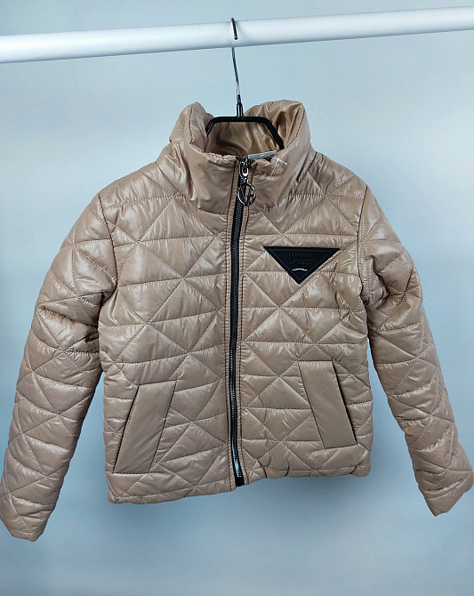 Демисезонная  бежевая стеганная куртка для девочек подростков на 8,9,10,11 лет Николаев - изображение 1