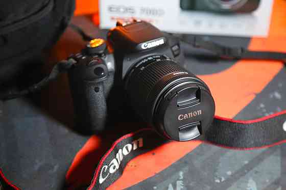 Професійний фотоапарат Canon EOS 700D Дзеркалка. Повний комплект. Харків