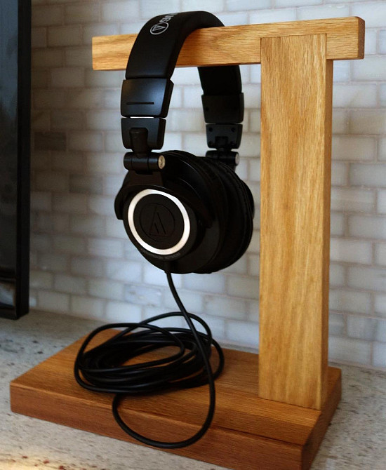 Стойка для наушников 