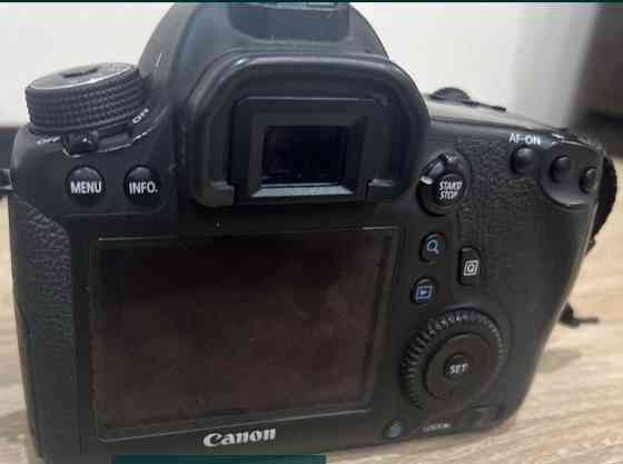 Фотоаппарат Canon D6 вместе с Объективом. Киев
