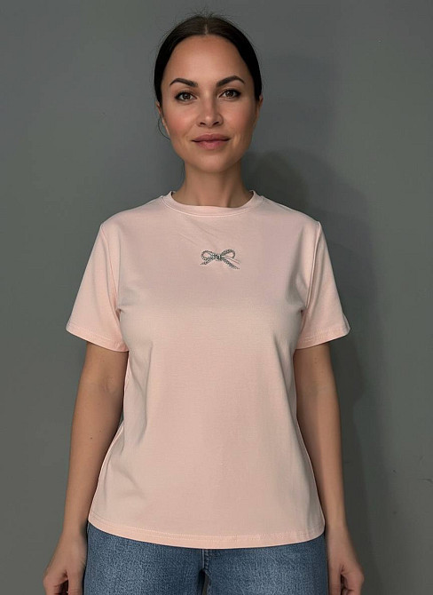 Футболка женская A-NIUSHOW 30166 с бантиком из камней оверсайз one size, розовый, one size Киев - изображение 4