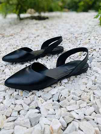 RONE Босоніжки жіночі чорні RONE B-176 літні з натуральної шкіри, із закритим носком р. 38-39 Коломыя