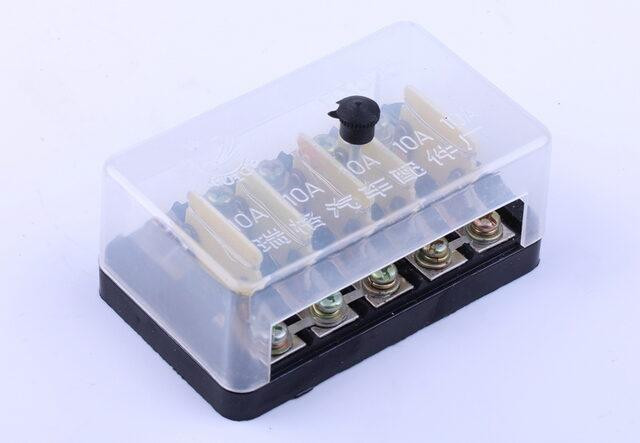 Блок запобіжників Хінтай Мукачево - фото 1