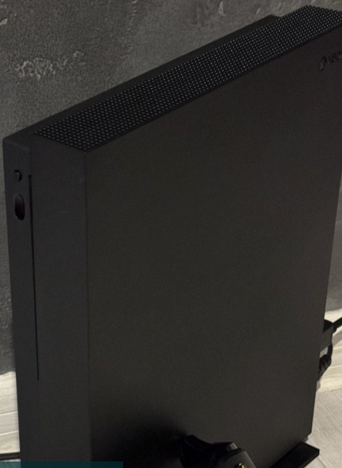 Приставка Xbox One X 1TB Київ - фото 1