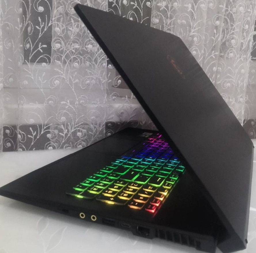 Ноутбук Ігровий: MSI 17.3" 144Hz. RTX3060 / i5-10500H x 12SPU/ RAM16GB/ SSD. Идеал! Київ - фото 3