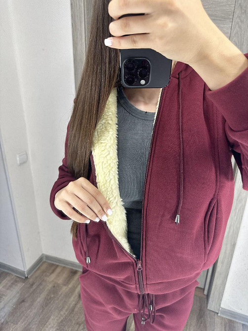 Женский утепленный костюм двойка: кофта и штаны трехнитка на флисе + мех Бордо, 50/52 Одесса - изображение 3