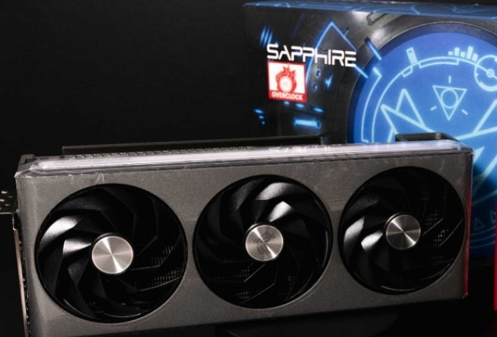 Відеокарта Sapphire Radeon RX 7900XT Nitro + 20Gb. Vapor - X GDDR6 OC. Київ - фото 4
