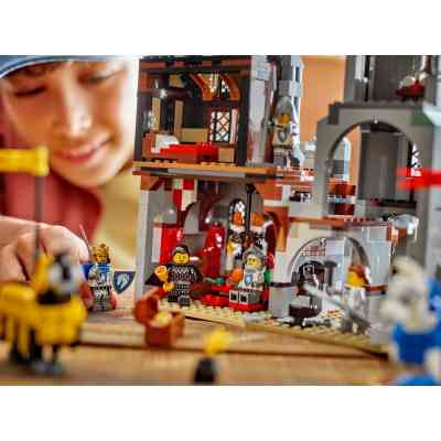 Конструктор LEGO Creator Средневековый замок с рыцарем на коне (31168) Винница