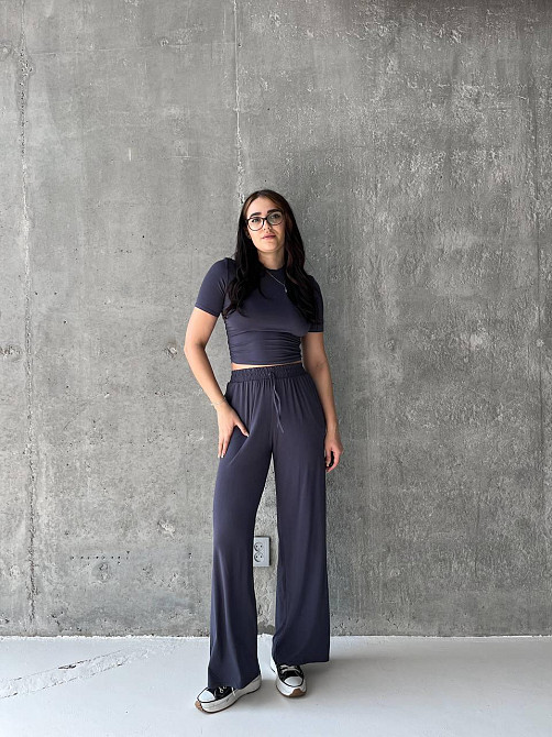 Женский прогулочный костюм двойка: футболка и штаны вискоза 44/46, Графит Одесса - изображение 1