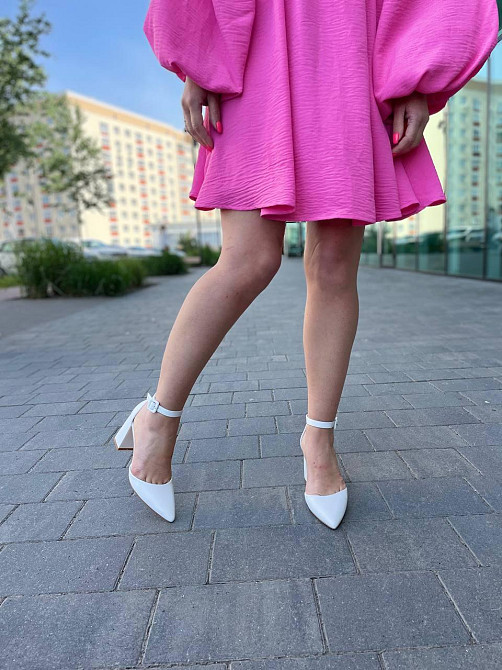 L&M Босоніжки на літо жіночі на підборах зі штучної шкіри із закритим носком білі L&M Y102-3 р. Коломия - фото 7