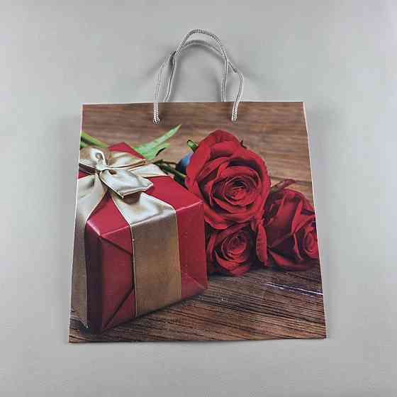 Пакет паперовий подарунковий квадратний 23*24*10 (артKV-081) (12 шт.) Харків