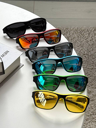 Стильні Чоловічі спортивні окуляри POLARIZED з пластиковою оправою на середнє обличчя Київ - фото 9