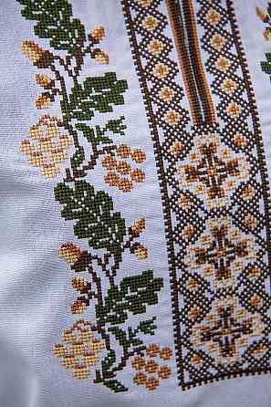 Вишиванка для дівчаток-підлітків лляна з довгим рукавом, біла - Київ