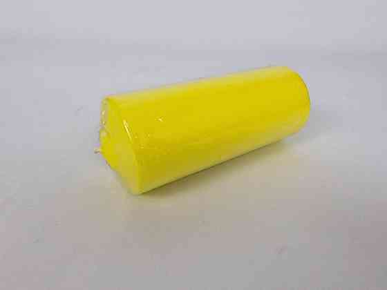 Цветная Цилиндр парафиновая свеча (60/150) ЖЕЛТАЯ крашеная  внутри белая (1 шт) Харьков