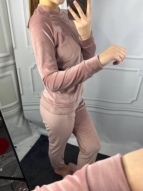 Жіночий спортивний велюровий костюм Пудровий S Харків - фото 3