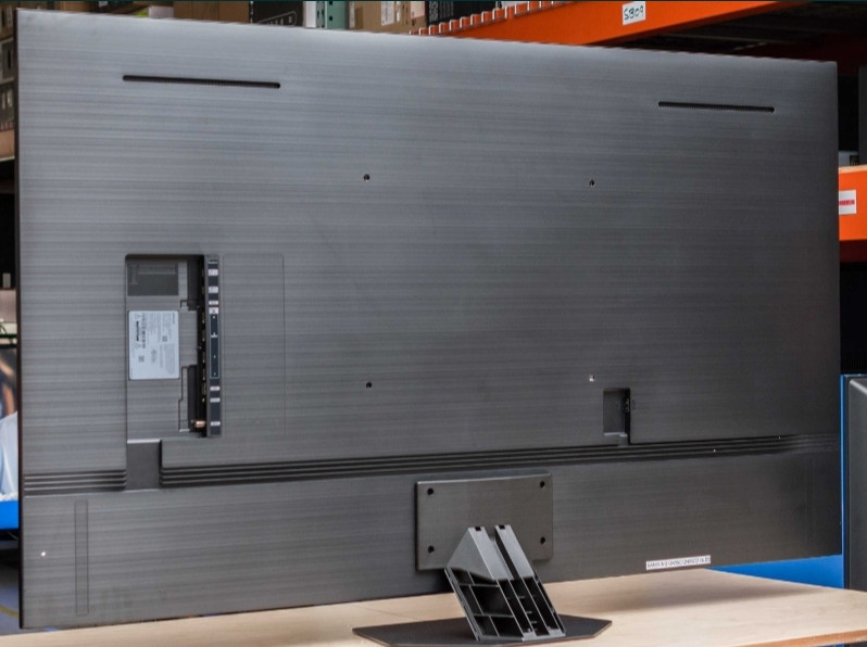 Телевизор Безрамный: 65