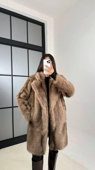 Жіноча шуба об'ємного крою з класичним коміром зі штучного хутра Моко, 46 Одеса - фото 1