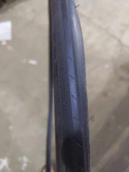 Велосипедна шина 24*1,00 (23-540) (Чорна вузька (покр+камера) Mareli Мукачево - фото 1