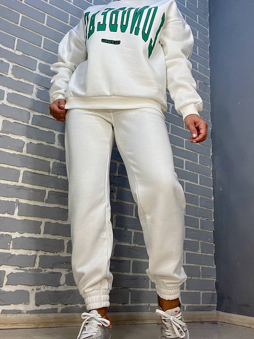Штаны женские Quzen 399 спортивные джоггеры на резинке утепленные на флисе белые, белый, S Киев - изображение 3