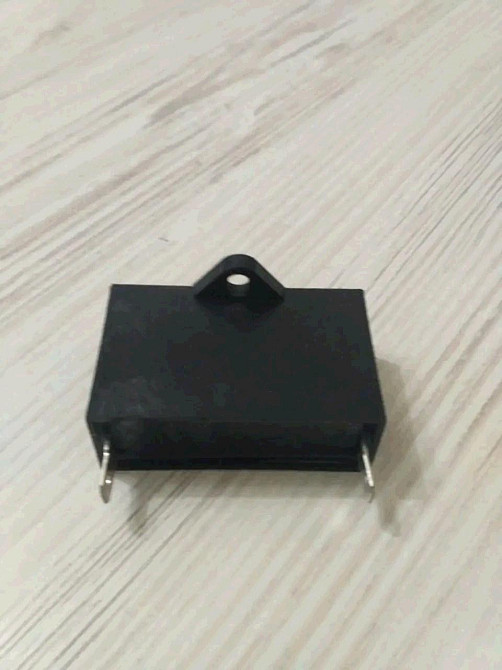 Конденсатор 10mF бензогенератора 350VAC 50/60Hz 0,8кВт Мукачево - изображение 1