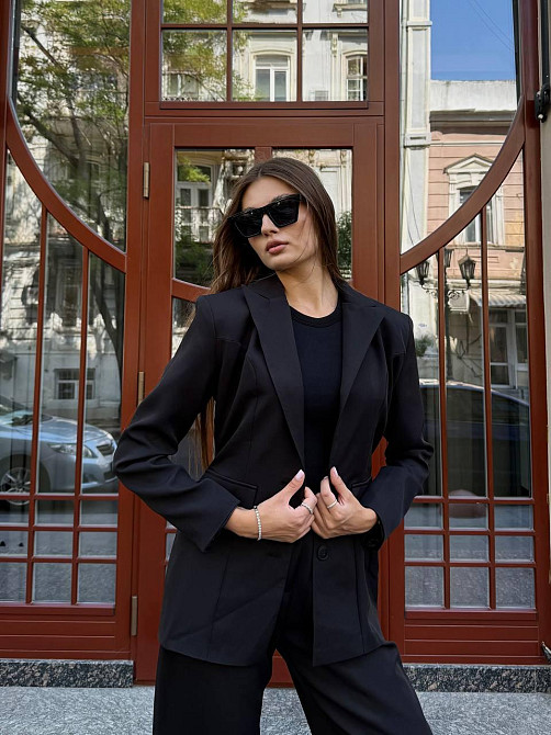 Женский деловой брючный костюм двойка: пиджак и штаны костюмка Одесса - изображение 4